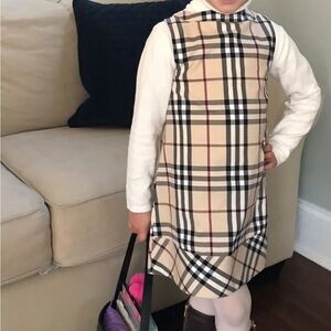 Burberry girls jumper size 4T.